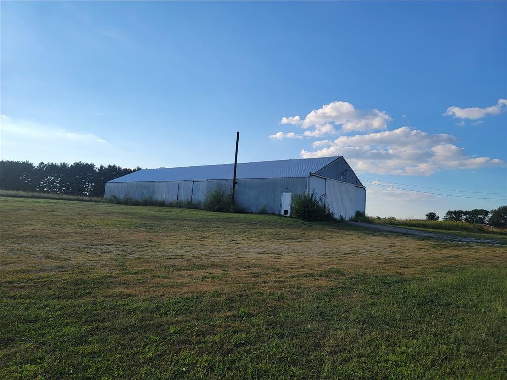877 North 950 East Road Tower Hill, IL 62571 - Photo 21 of 28 a house view with a garden space
