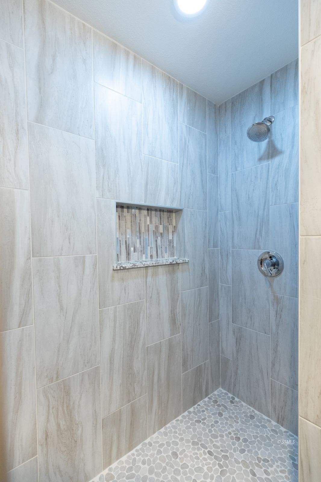 616 Yellow Astor Avenue Ridgecrest, CA 93555 - Photo 24 of 29 a view of a bathroom