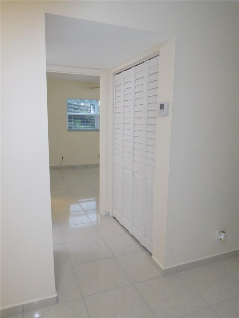 1425 Arthur Street, Unit 414B Hollywood, FL 33020 - Photo 29 of 50 Linen closet