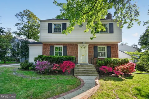 $1,075,000 | 312 Lincoln Avenue, Falls Church, VA 22046