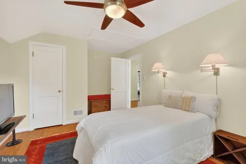 $1,075,000 | 312 Lincoln Avenue, Falls Church, VA 22046