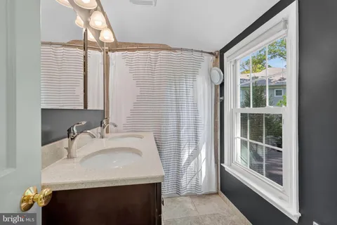 $1,075,000 | 312 Lincoln Avenue, Falls Church, VA 22046