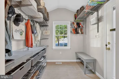 $1,075,000 | 312 Lincoln Avenue, Falls Church, VA 22046