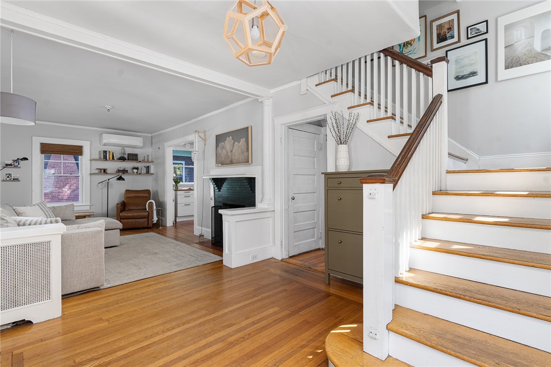 37 Langham Road Providence, RI 02906 - Photo 8 of 48