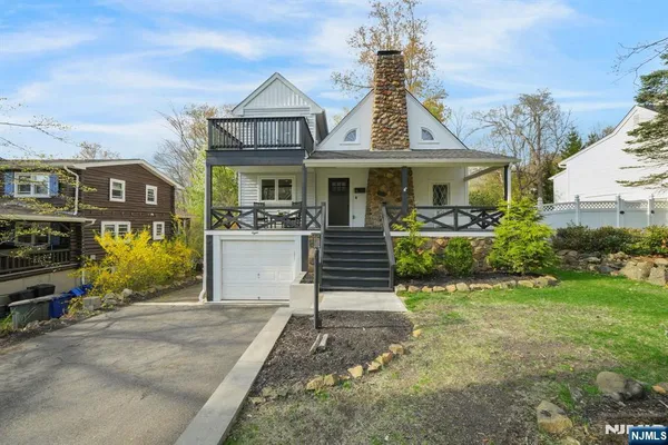 $765,000 | 8 Mountainside Drive, Wayne, NJ 07470