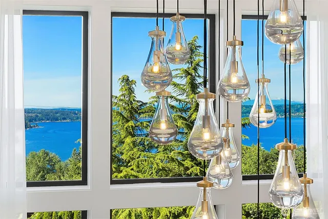 $3,798,990 | 17281 Southeast 43rd Street, Bellevue, WA 98006