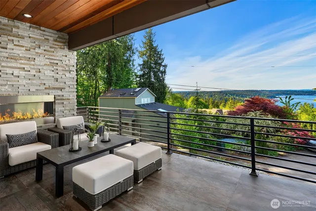 $3,798,990 | 17281 Southeast 43rd Street, Bellevue, WA 98006