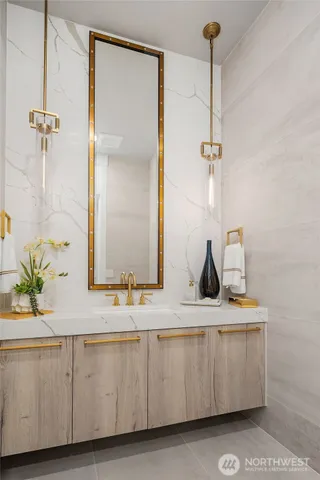 $3,798,990 | 17281 Southeast 43rd Street, Bellevue, WA 98006