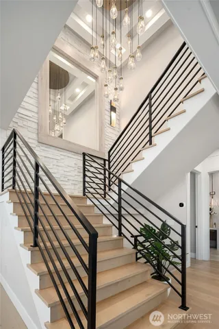 $3,798,990 | 17281 Southeast 43rd Street, Bellevue, WA 98006