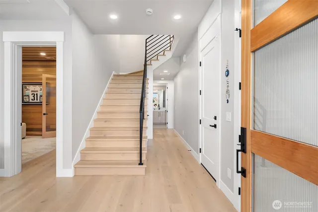 $3,798,990 | 17281 Southeast 43rd Street, Bellevue, WA 98006