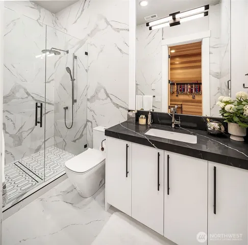 $3,798,990 | 17281 Southeast 43rd Street, Bellevue, WA 98006