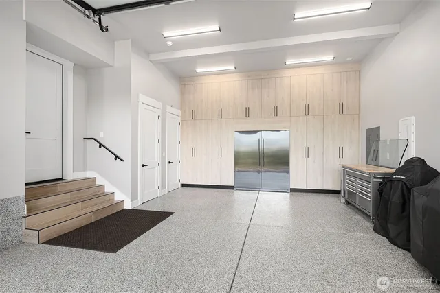 $3,798,990 | 17281 Southeast 43rd Street, Bellevue, WA 98006