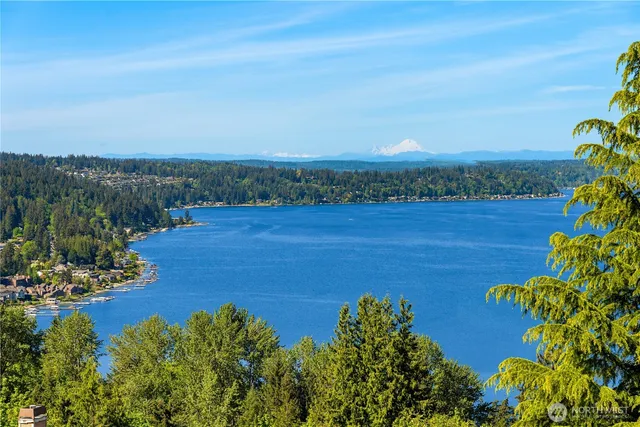 $3,798,990 | 17281 Southeast 43rd Street, Bellevue, WA 98006