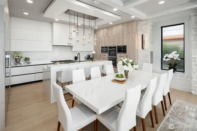 $3,798,990 | 17281 Southeast 43rd Street, Bellevue, WA 98006