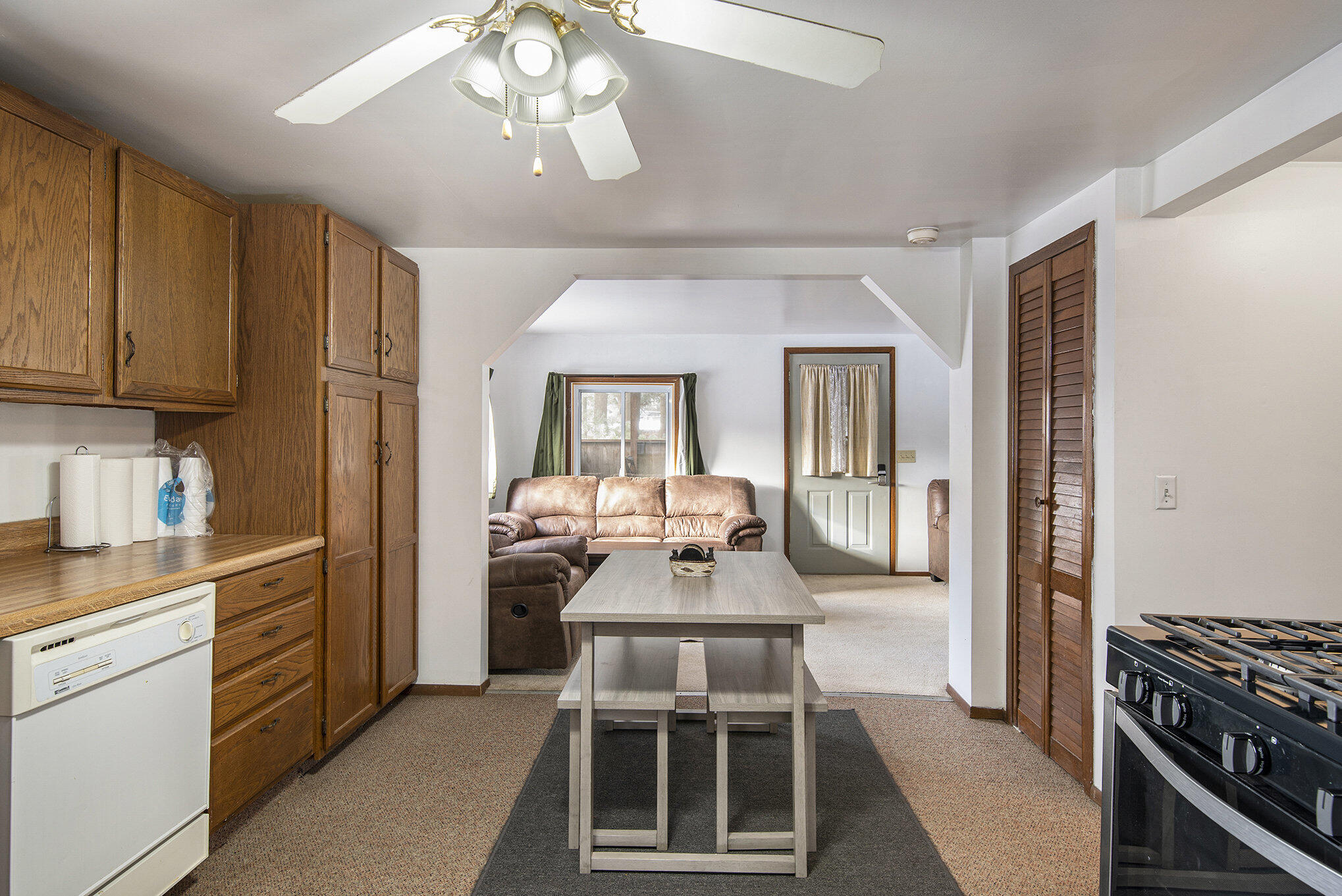 12785 Hall Road Atlanta, MI 49709 - Photo 9 of 38 010__img7180