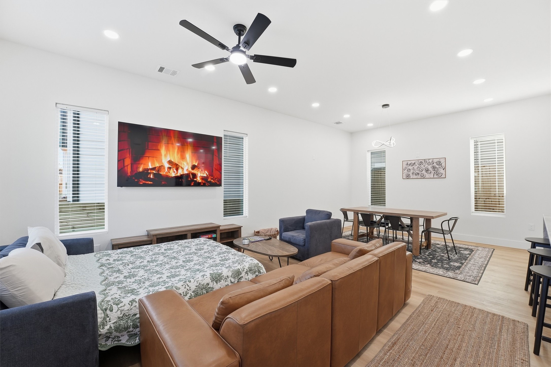 4206 Fox Street Houston, TX 77003 - Photo 8 of 29