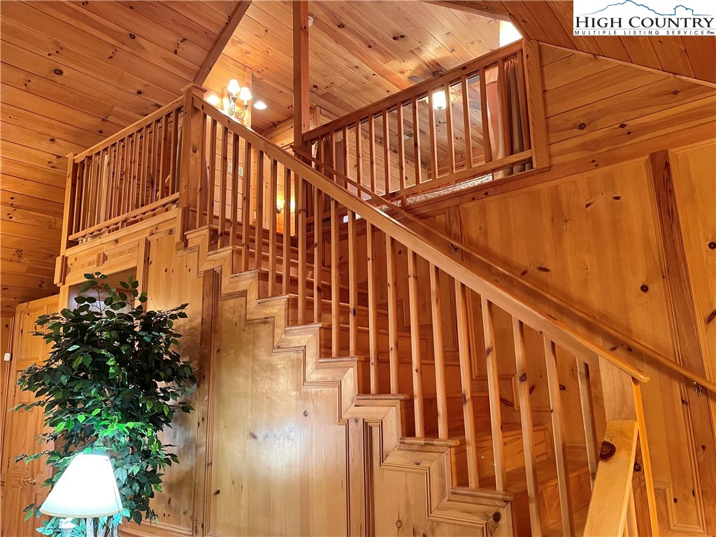 541 Woodland Ridge Lansing, NC 28643 - Photo 38 of 45 a view of entryway with staircase