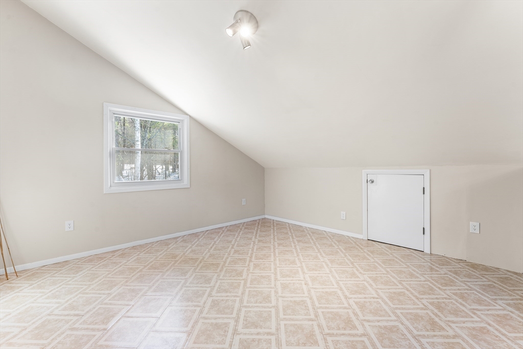 107 Old Mill Road Harvard, MA 01451 - Photo 20 of 33