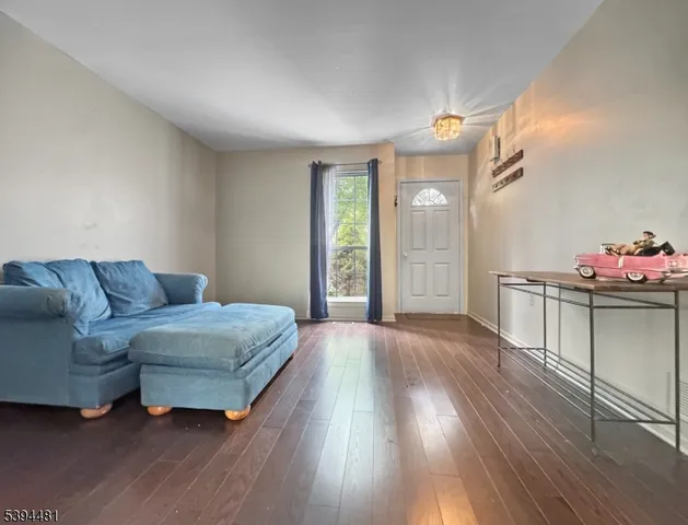 $299,900 | 5 Ajax Court, Hackettstown, NJ 07840