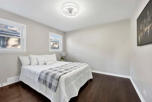 $259,900 | 12309 South Loomis Street, Calumet Park, IL 60827