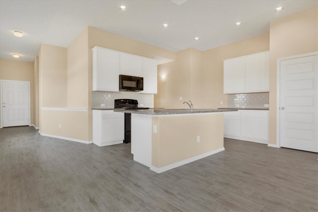 100 Four Star Drive Elgin, TX 78621 - Photo 7 of 20
