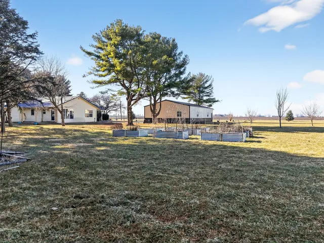 $300,000 | 1408 North Us Highway, Lostant, IL 61334