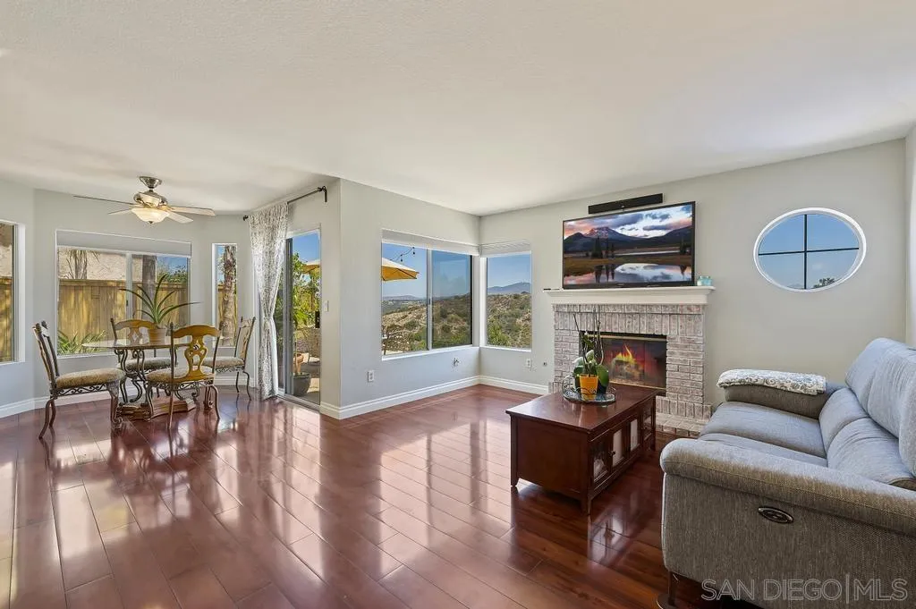11659 River Rim Road San Diego, CA 92126 - Photo 8 of 36 Gallery Image 8