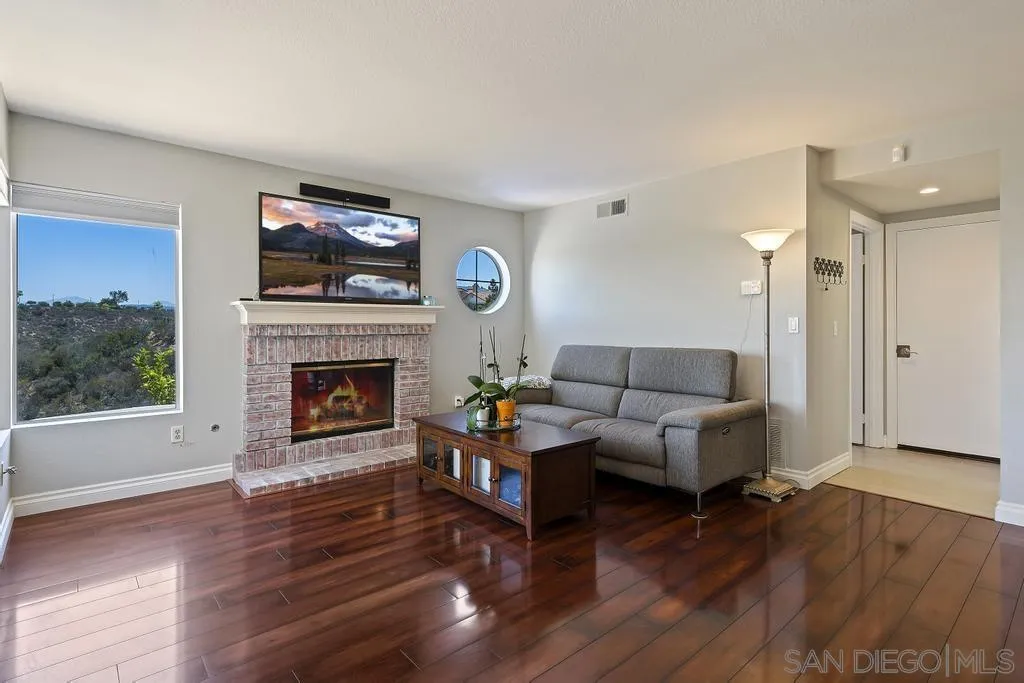 11659 River Rim Road San Diego, CA 92126 - Photo 9 of 36 Gallery Image 9