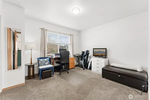 $299,995 | 4016 7th Street Southwest, Unit C115, Puyallup, WA 98373