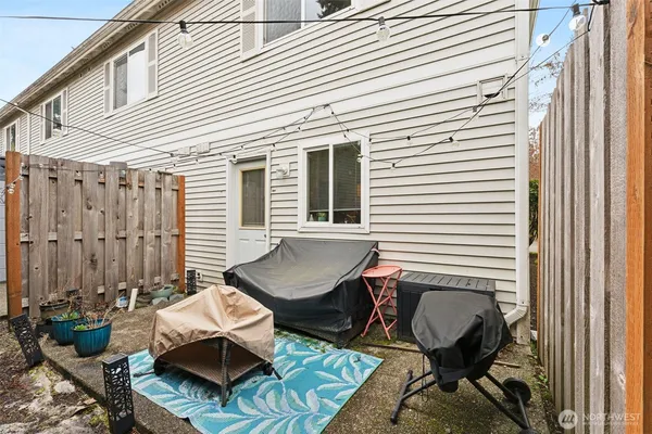 $299,995 | 4016 7th Street Southwest, Unit C115, Puyallup, WA 98373