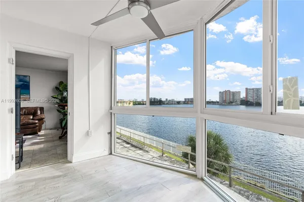 $1,850 | 1170 Northeast 191st Street, Unit 35, Miami, FL 33179