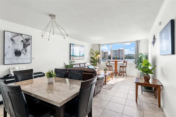 $1,850 | 1170 Northeast 191st Street, Unit 35, Miami, FL 33179