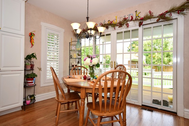 323 North Merrill Street Park Ridge, IL 60068 - Photo 10 of 25 a view of a dining room with furniture window and wooden floor
