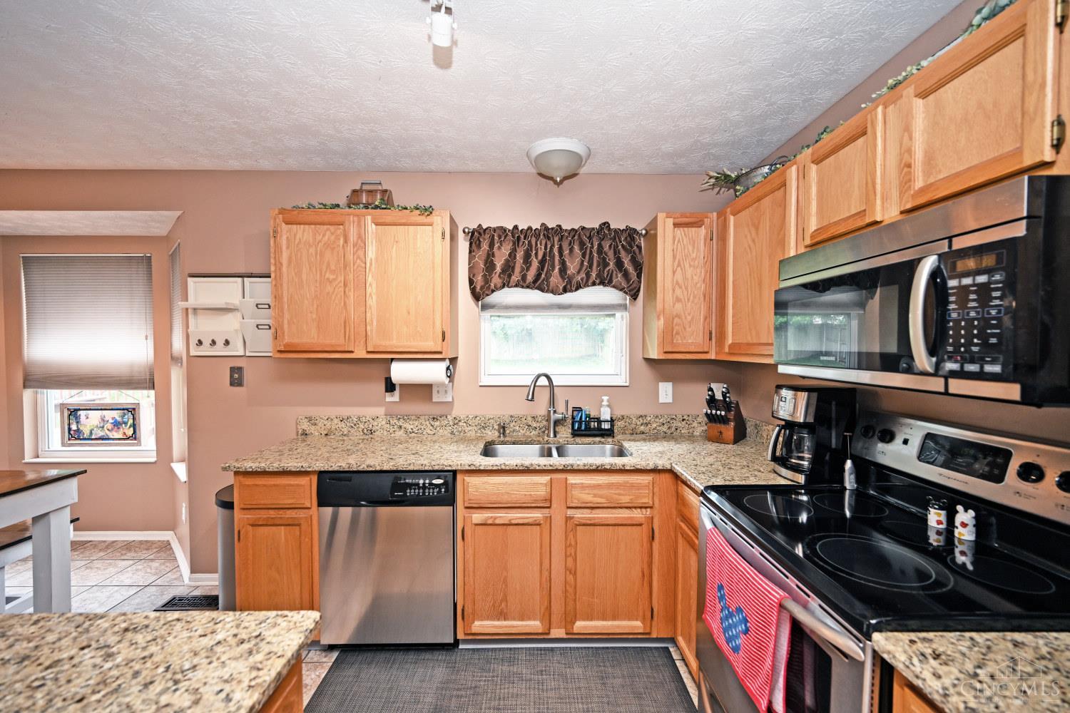 9563 Deer Track Road West Chester, OH 45069 - Photo 18 of 40