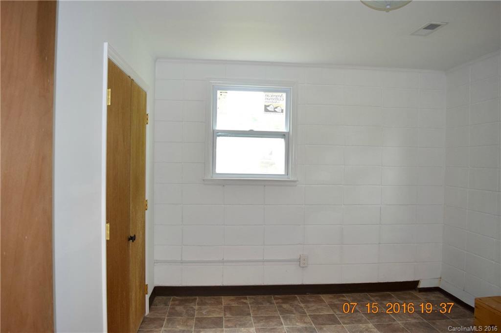 1423 North Post Road Shelby, NC 28150 - Photo 3 of 16 Gallery Image 3