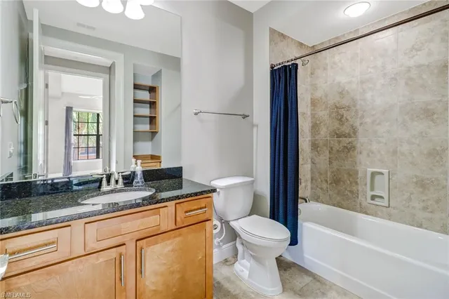 $2,600 | 23191 Fashion Drive, Unit 205, Estero, FL 33928