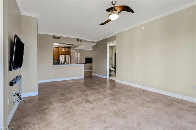 $2,600 | 23191 Fashion Drive, Unit 205, Estero, FL 33928