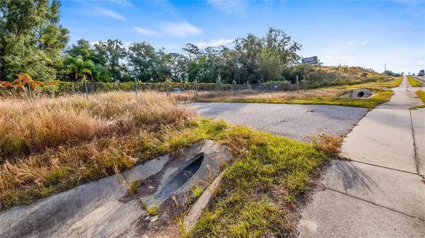 $2,300,000 | 515 Highway 27, Clermont, FL 34711