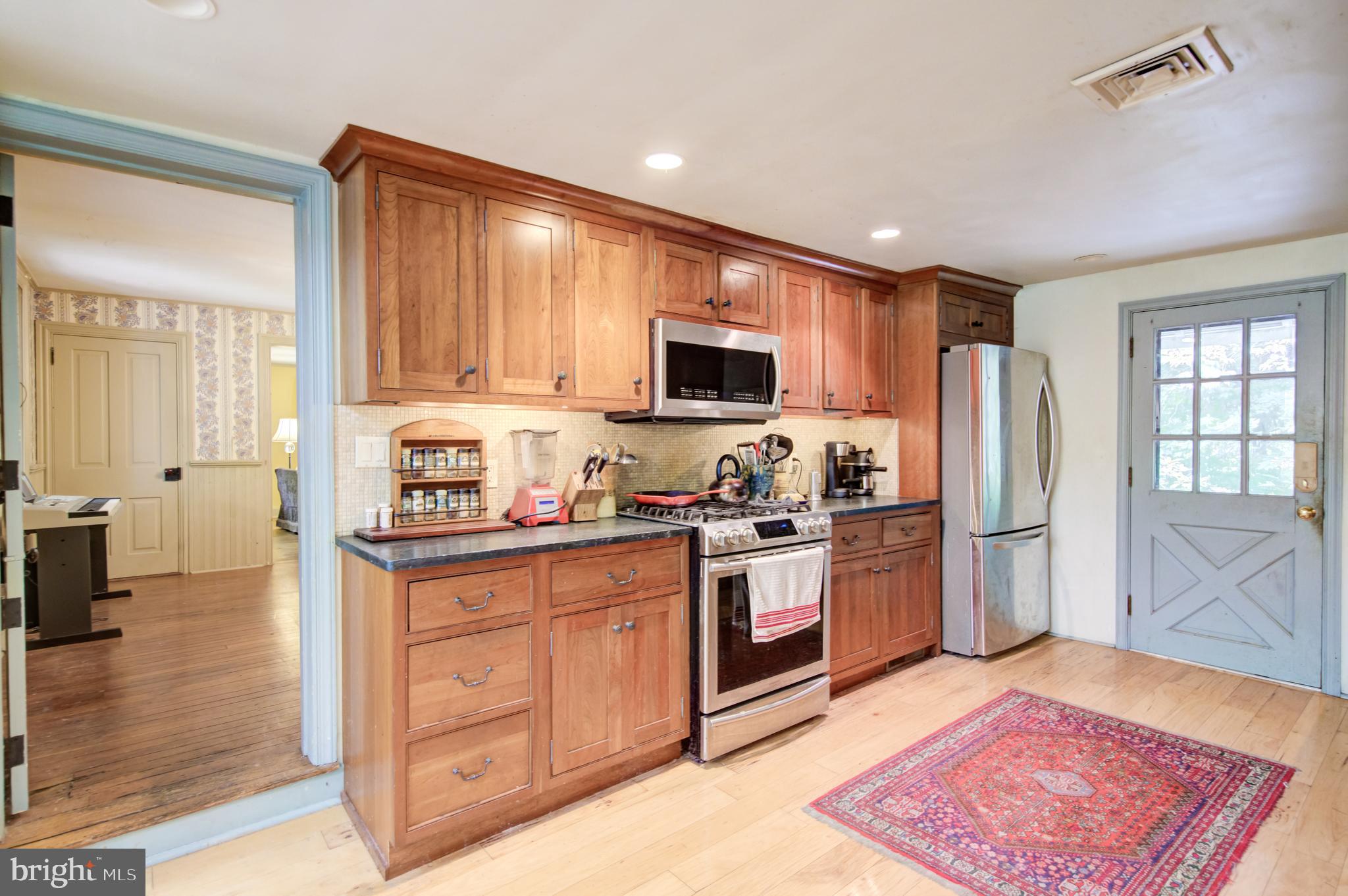 840 Upper Gulph Road Wayne, PA 19087 - Photo 4 of 25
