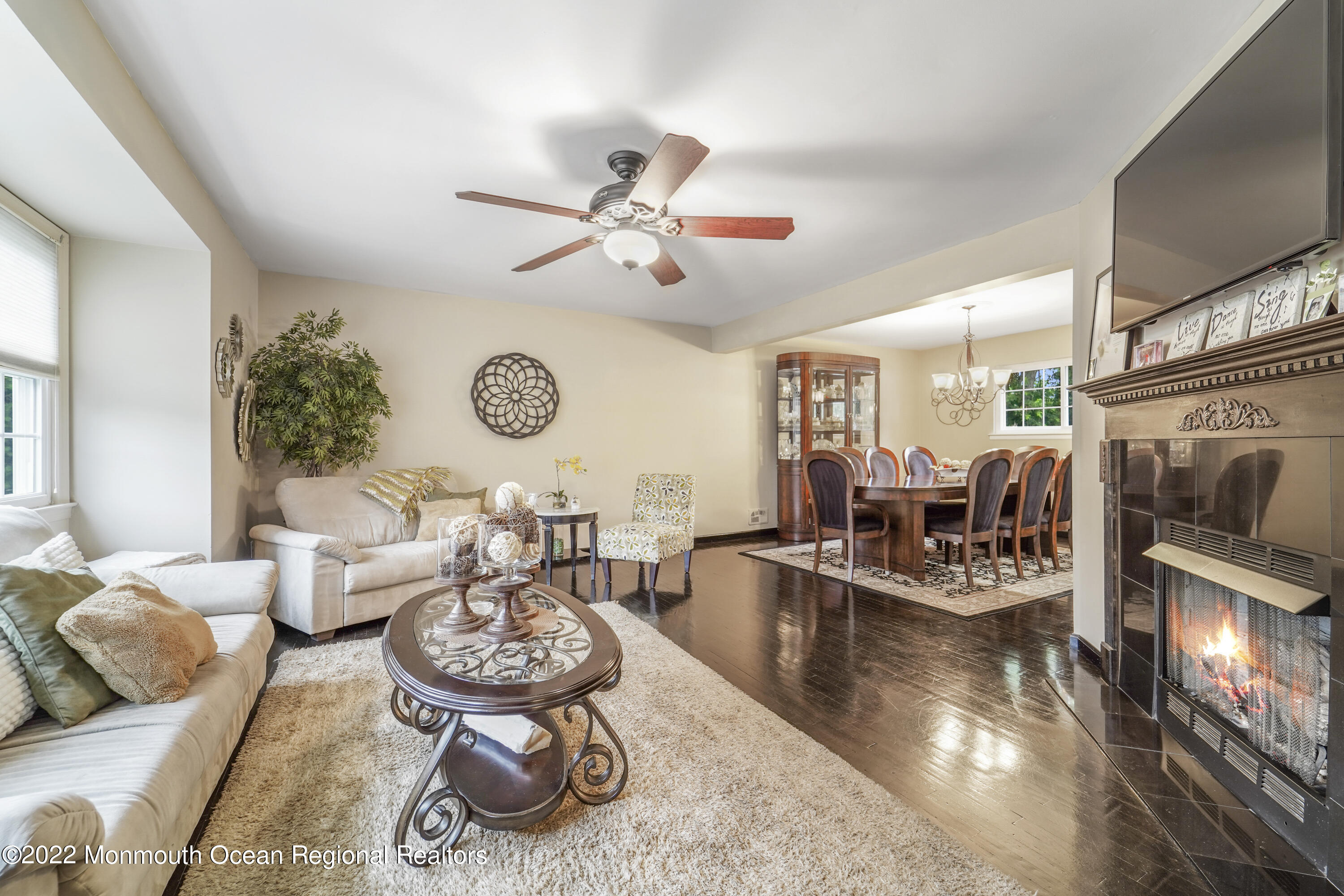 31 Pease Road Manalapan, NJ 07726 - Photo 4 of 31 DSC05395
