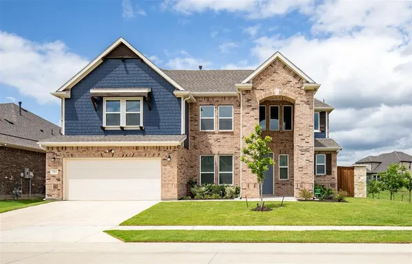$3,150 | 715 Parkside Drive, Justin, TX 76247