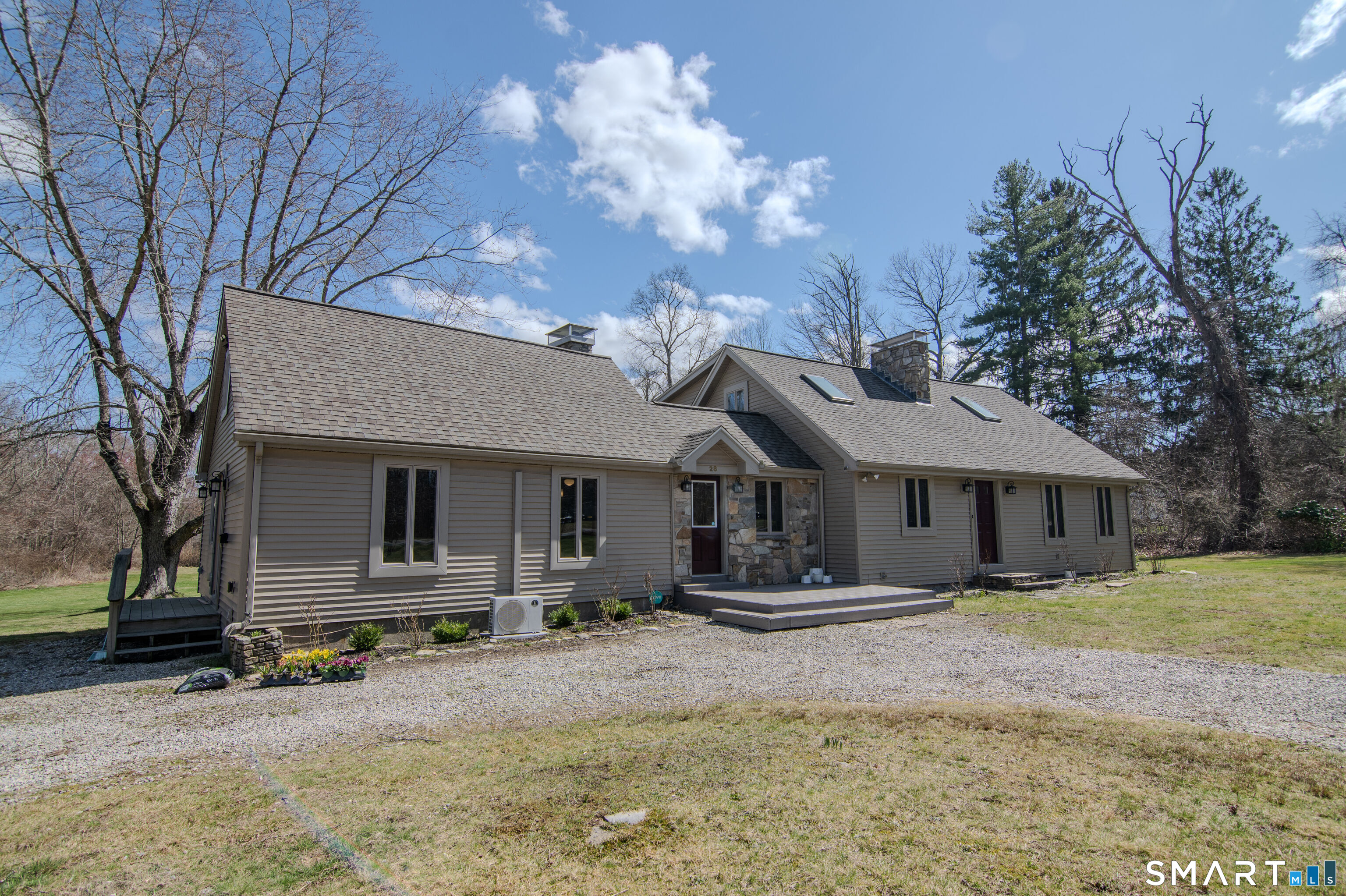 28 Walas Road Plainfield, CT 06354 - Photo 1 of 38