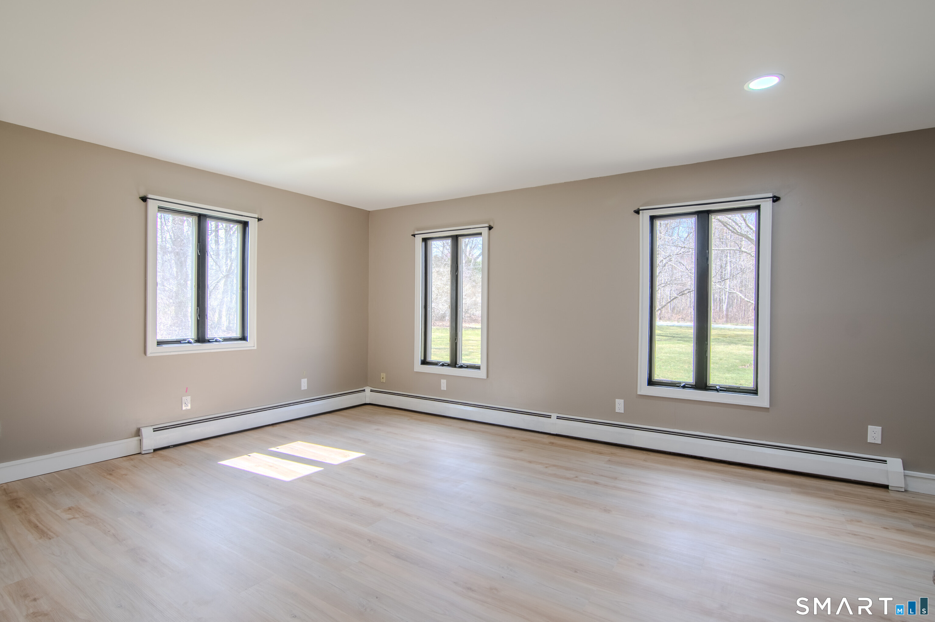 28 Walas Road Plainfield, CT 06354 - Photo 13 of 38