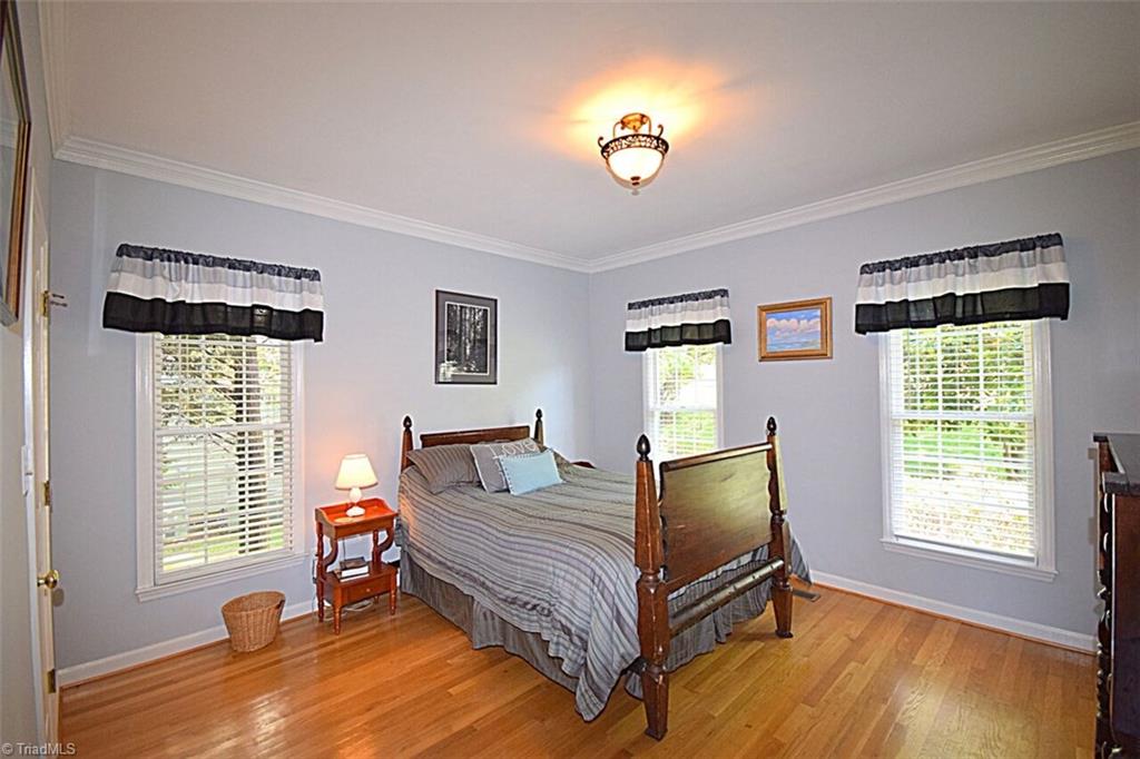 1005 Cross Gate Road Winston-Salem, NC 27106 - Photo 11 of 26