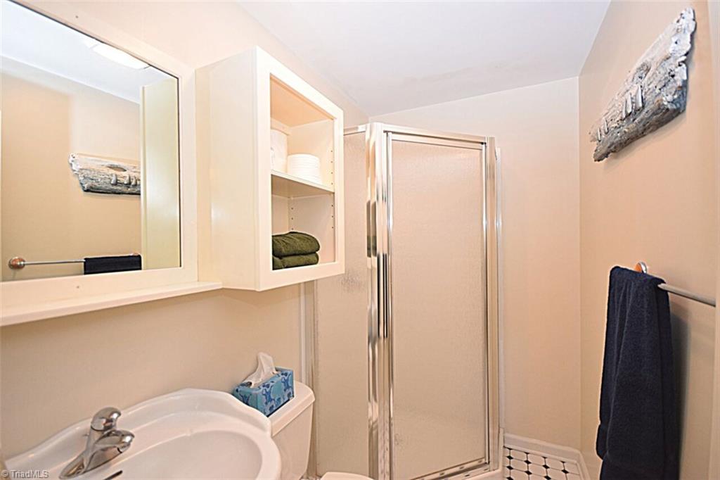 1005 Cross Gate Road Winston-Salem, NC 27106 - Photo 26 of 26