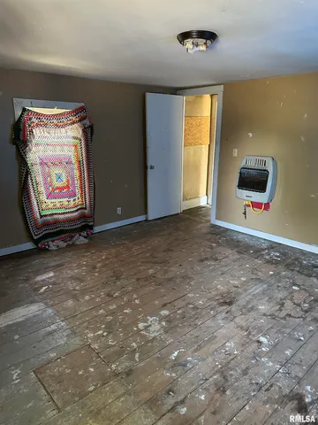 $28,000 | 824 Linden Street, Delavan, IL 61734