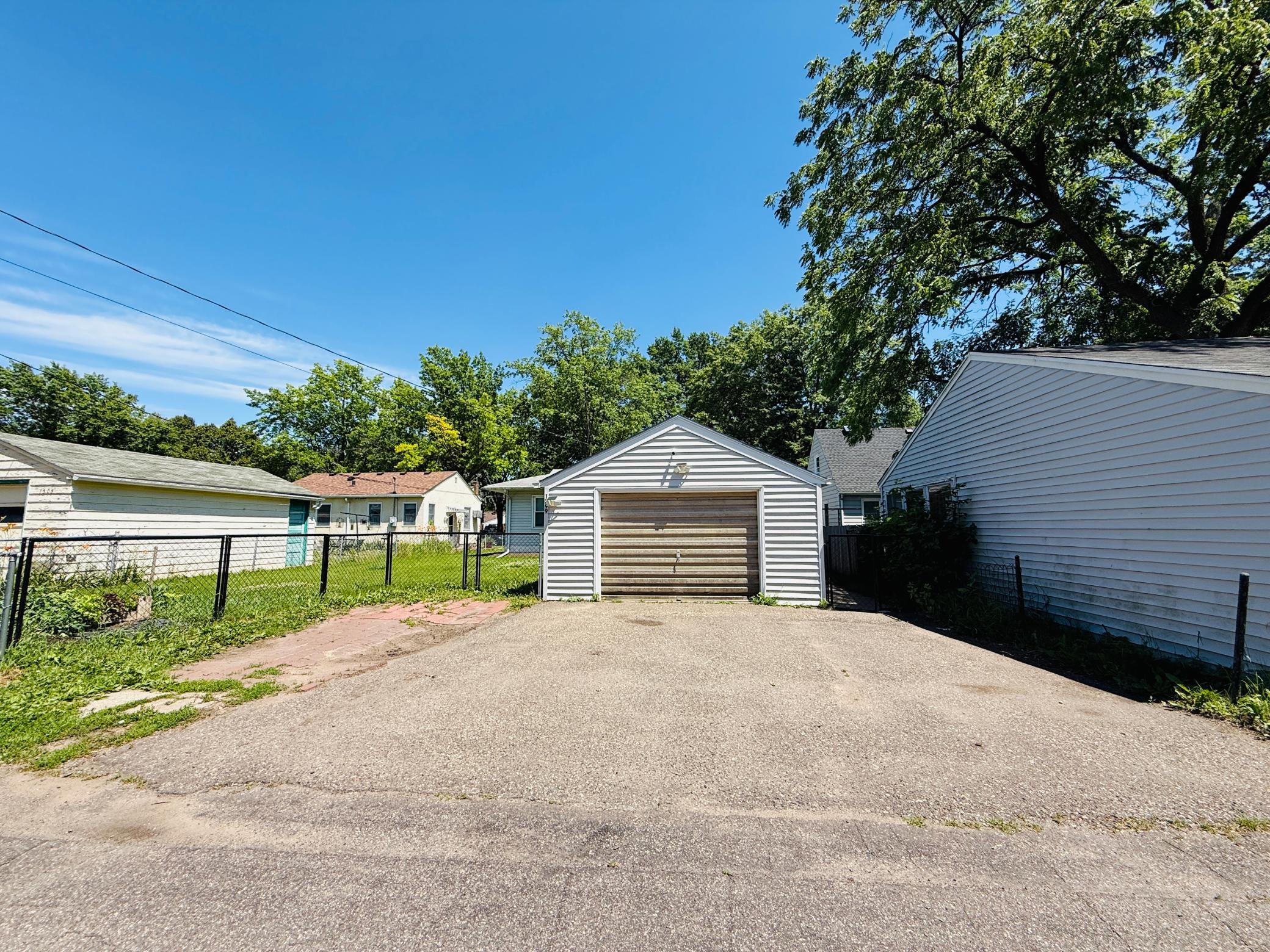 1299 Matilda Street St. Paul, MN 55117 - Photo 24 of 25