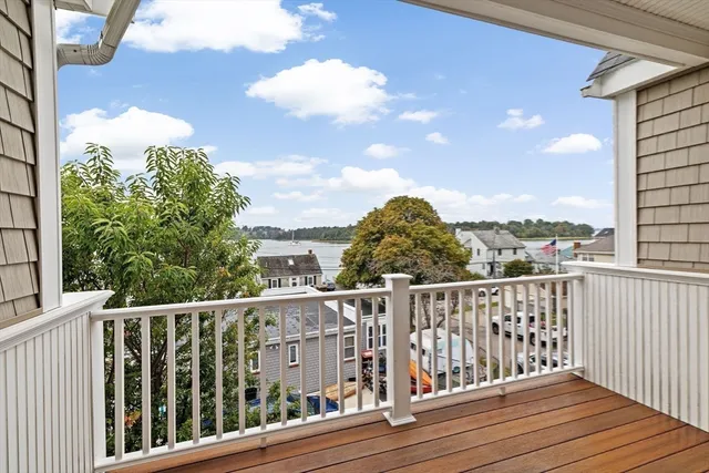 $1,275,000 | 2 6th Street, Hull, MA 02045