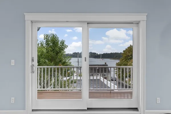 $1,249,999 | 2 6th Street, Hull, MA 02045