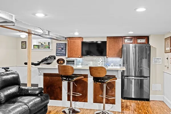 $1,249,999 | 2 6th Street, Hull, MA 02045